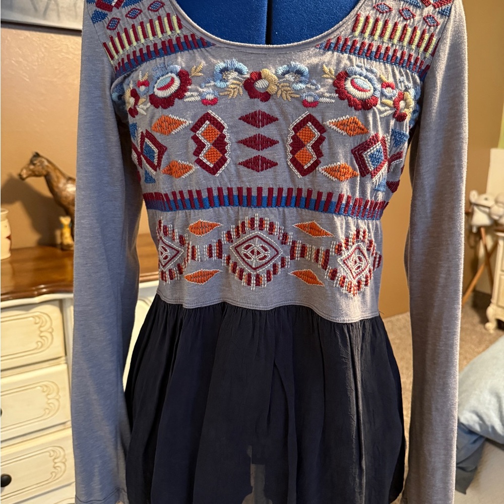 Embroidered Long Sleeve Top
